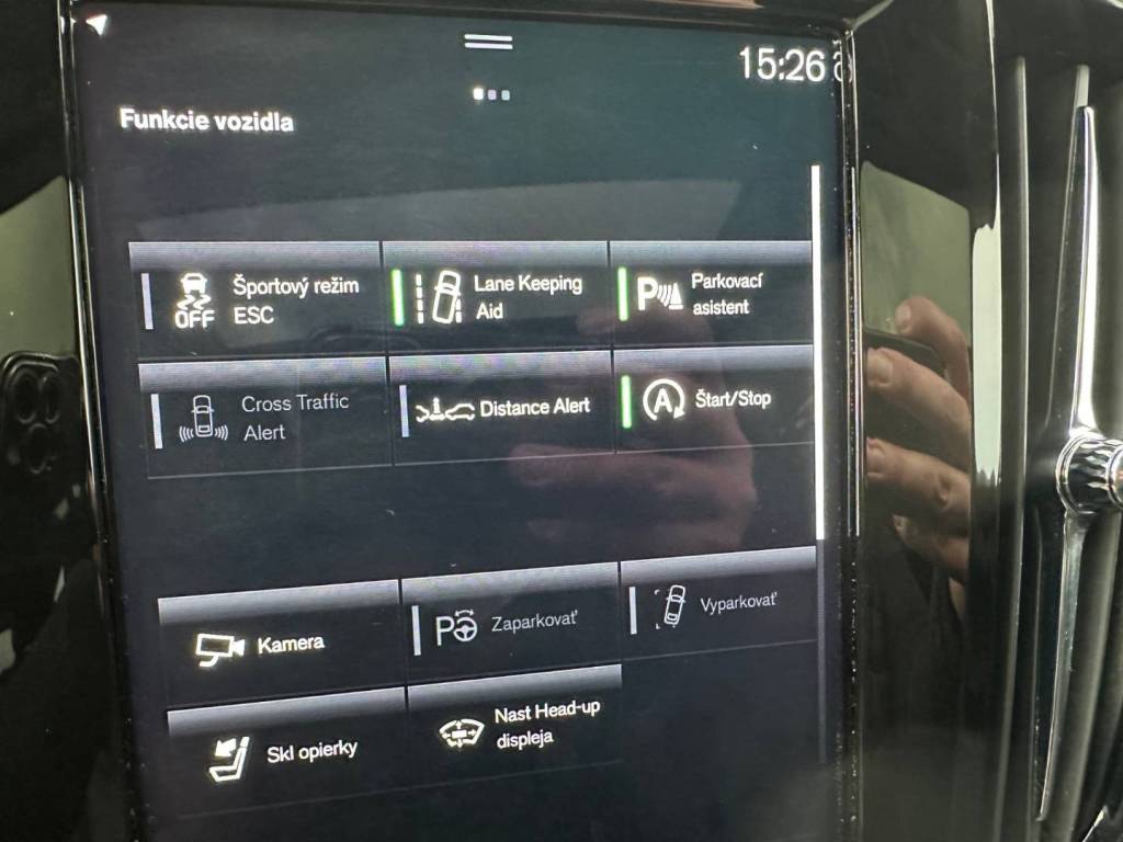 <span style="color:#004a89"> Panorama, Head Up!</span> 2019  Volvo V90 T4 2.0L 140 Kw/190k S&S  EAT8    <span style="color:#004a89"> FULL LED Adaptívne svetlomety, Virtual, 360°Kamera, Kožený interiér…</span>
