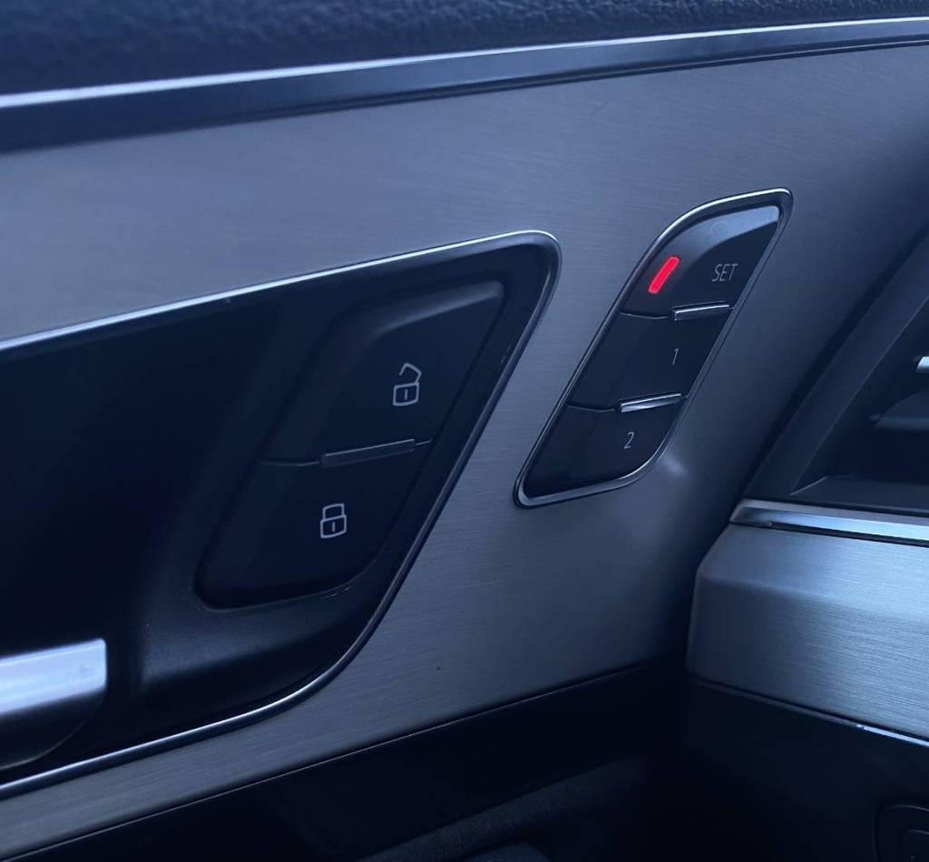 <span style="color:#004a89"> 3xS-Line!</span>  2018 Audi Q7 3.0 TDI Quattro  200 Kw/272k <span style="color:#004a89">Matrix svetlomety ,Virtual, 360°Kamera..</span>