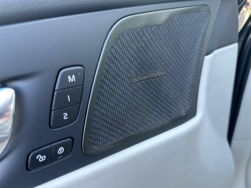 <span style="color:#004a89">Inscription ! </span> 2020   Volvo XC60 D4    A/T 8, 140kW<span style="color:#004a89"> Full LED Adaptívne svetlomety,  Virtual,  Parkovacia Kamera,  Harman/kardon…           </span>       <span style="color:#004a89">           </span>