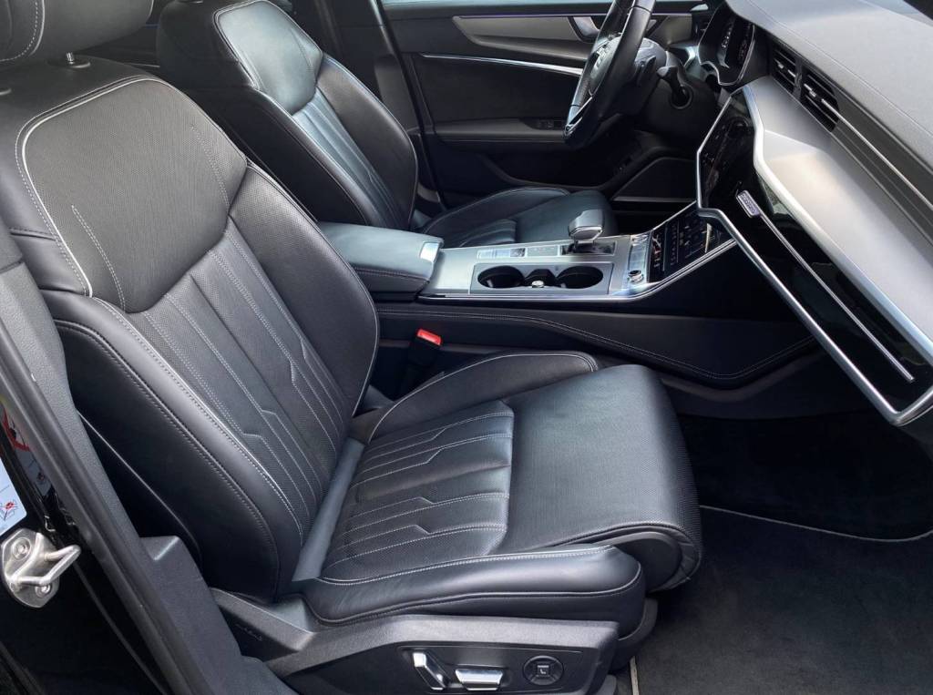 <span style="color:#004a89"> Limuzína!</span> 2019 Audi  A6 50TDI mHEV Quattro S-LINE  210 Kw/286k S&S  EAT8    <span style="color:#004a89">MATRIX HD LED, 360°3D KAMERA, VZDUCH,BANG&OLUFSEN…</span>   Možný odpočet DPH