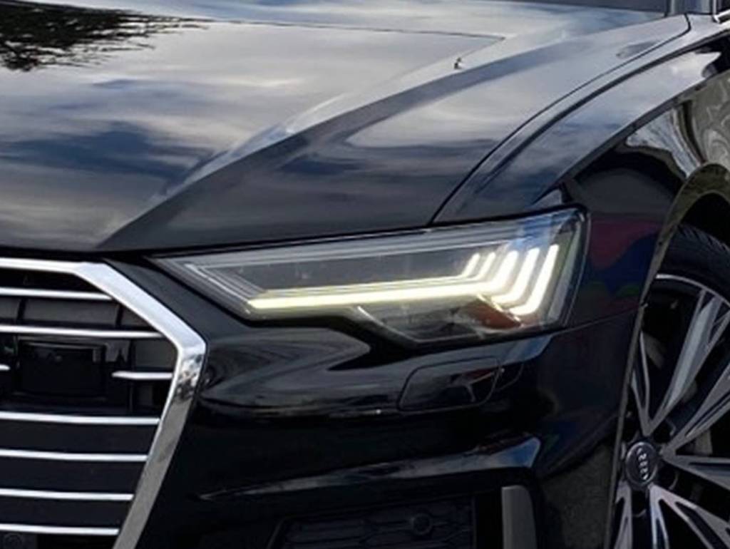 <span style="color:#004a89"> Limuzína!</span> 2019 Audi  A6 50TDI mHEV Quattro S-LINE  210 Kw/286k S&S  EAT8    <span style="color:#004a89">MATRIX HD LED, 360°3D KAMERA, VZDUCH,BANG&OLUFSEN…</span>   Možný odpočet DPH