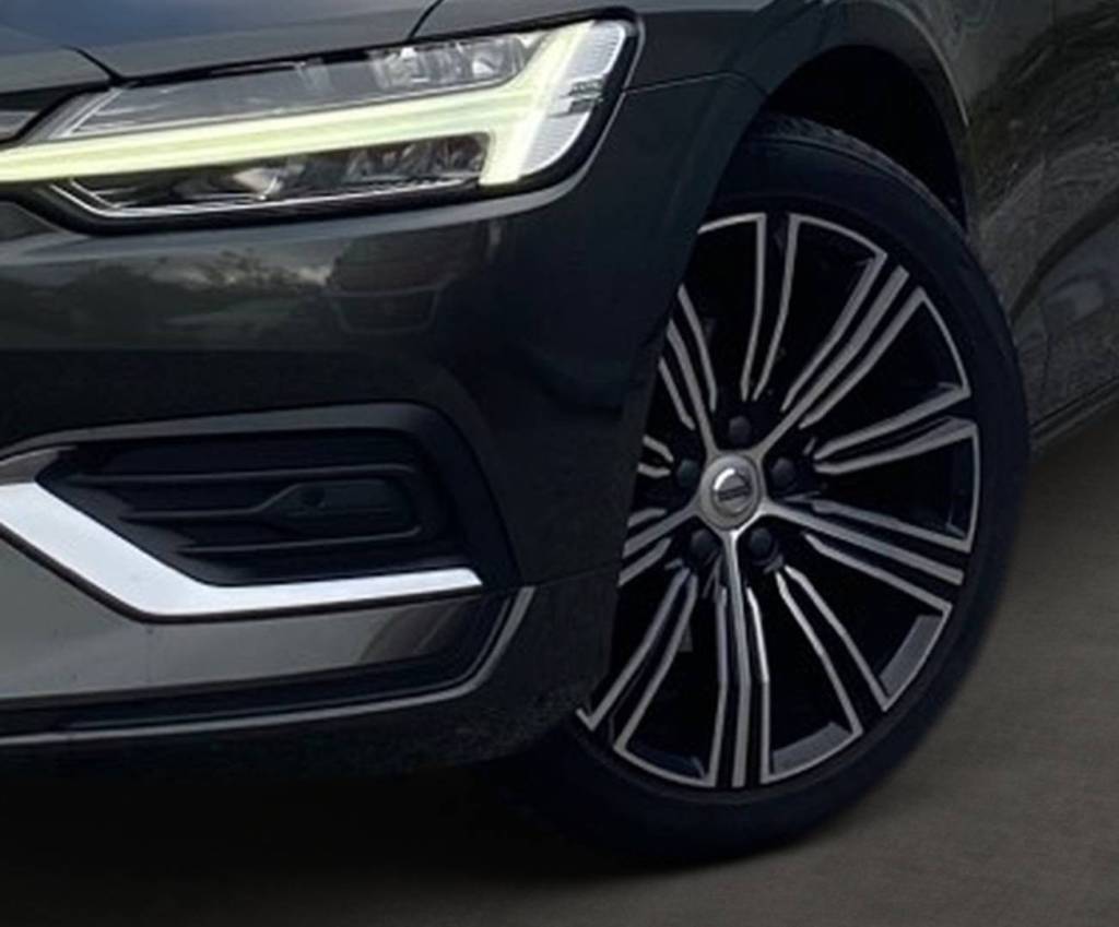 <span style="color:#004a89"> Inscription vybava! </span>2019   Volvo V60 D3  A/T8  110 Kw/150k S&S  <span style="color:#004a89"> FULL LED Adaptívne svetlomety, Virtual, Kamera, Kožený interiér…</span>