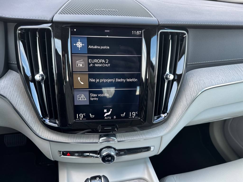 <span style="color:#004a89">Inscription ! </span> 2020   Volvo XC60 D4    A/T 8, 140kW<span style="color:#004a89"> Full LED Adaptívne svetlomety,  Virtual,  Parkovacia Kamera,  Harman/kardon…           </span>       <span style="color:#004a89">           </span>