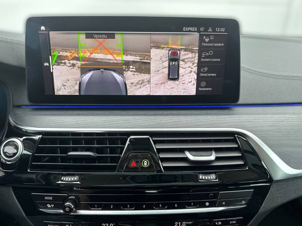 Novinka!<span style="color:#004a89"> Vybava Individual!</span> 2021 BMW Rad 5 Touring 540d mHEV xDrive  250 Kw/340k S&S  EAT8    <span style="color:#004a89">LASER, PANORAMA, WEBASTO, HARMAN/KARDON, HEAD-UP…</span>