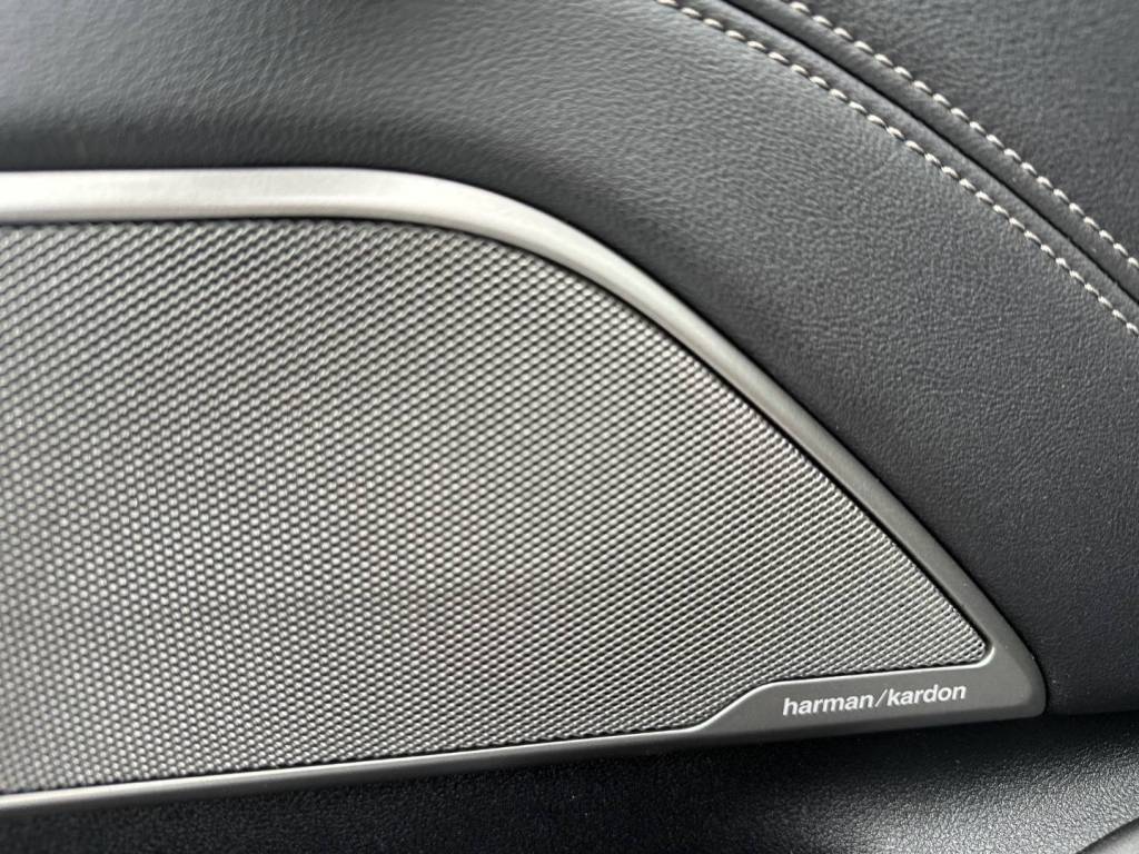 Novinka!<span style="color:#004a89"> Vybava Individual!</span> 2021 BMW Rad 5 Touring 540d mHEV xDrive  250 Kw/340k S&S  EAT8    <span style="color:#004a89">LASER, PANORAMA, WEBASTO, HARMAN/KARDON, HEAD-UP…</span>