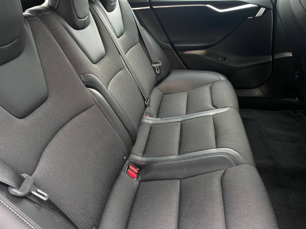 <span style="color:#004a89"> 386kW/525k</span> Tesla Model S 75D 4X4 DUAL MOTOR <span style="color:#004a89">        AUTOPILOT-2.5, PANORAMA, PREMIUM KONEKTIVITA… </span>