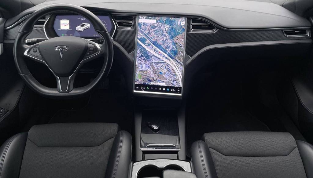 <span style="color:#004a89"> 386kW/525k</span> Tesla Model S 75D 4X4 DUAL MOTOR <span style="color:#004a89">        AUTOPILOT-2.5, PANORAMA, PREMIUM KONEKTIVITA… </span>