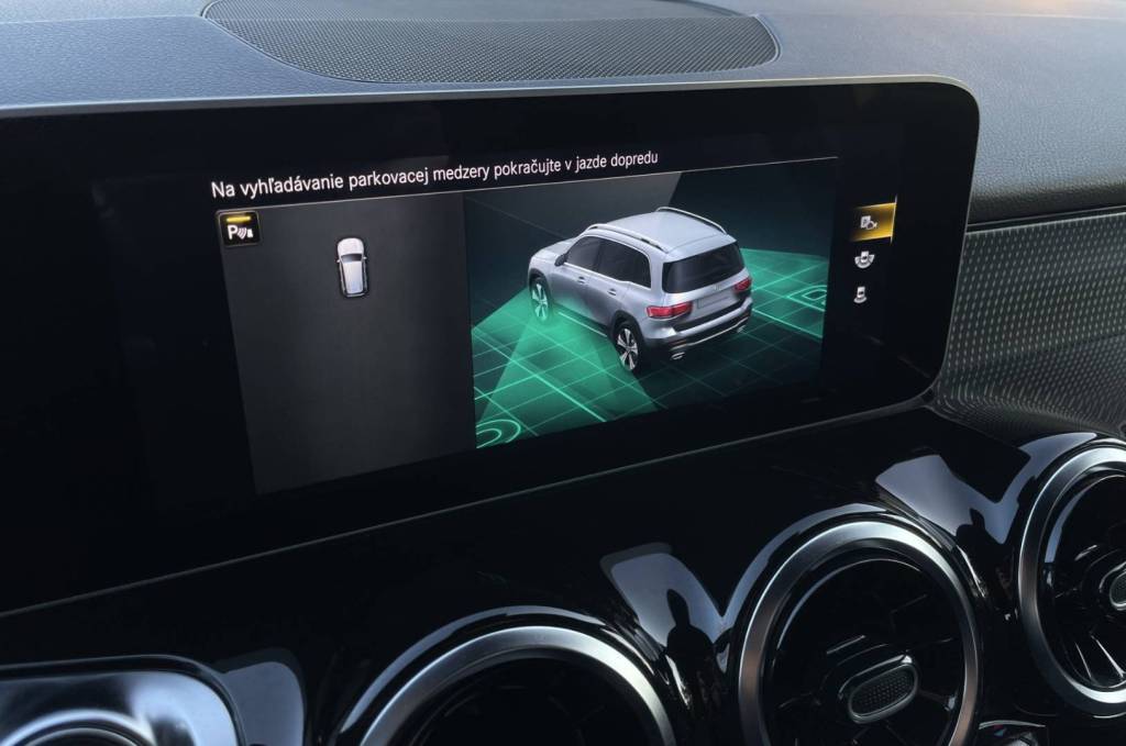 <span style="color:#004a89"> </span> 2020 Mercedes-Benz GLB 200d  110Kw/150k  <span style="color:#004a89"> FULL LED Adaptívne svetlomety,  Virtual, Kamera…</span>