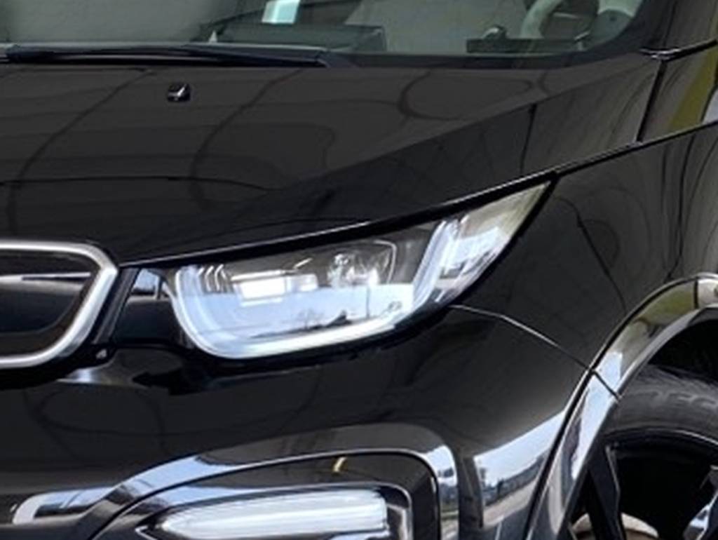 Novinka! <span style="color:#004a89">Verzia i3S 120Ah batéria!</span> BMW i3S 135Kw/184k<span style="color:#004a89">  FULL LED Adaptívne svetlomety, audio systém HARMAN/KARDON…</span>