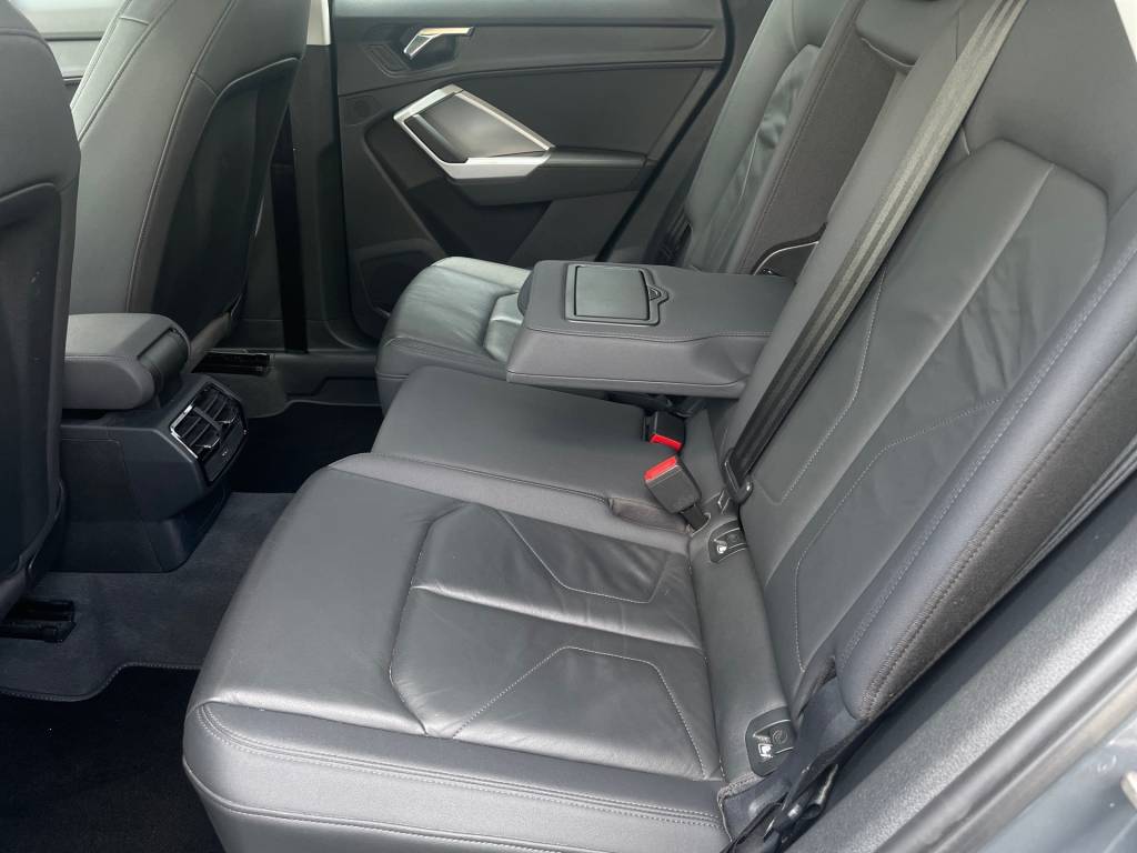 <span style="color:#004a89"> Len 79t km !  </span> 2019 Audi Q3  35  TFSI S  Tronic  110Kw/150k  <span style="color:#004a89">  LED Adaptívne svetlomety,  Virtual, Kamera…</span>