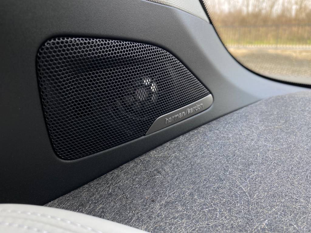 Novinka! <span style="color:#004a89">Verzia i3S 120Ah batéria!</span> BMW i3S 135Kw/184k<span style="color:#004a89">  FULL LED Adaptívne svetlomety, audio systém HARMAN/KARDON…</span>