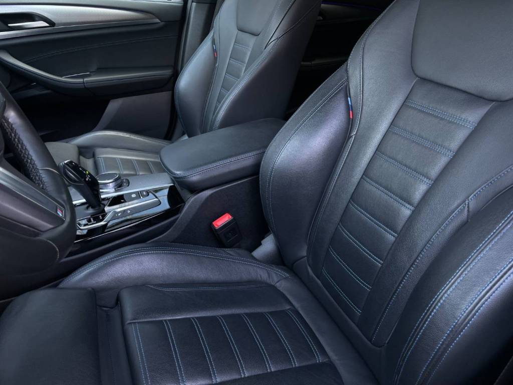 <span style="color:#004a89"> Novinka!</span>  BMW X3 ///M40i xDrive 260Kw/354k  <span style="color:#004a89"> FULL LED Adaptívne svetlomety, Panorama, Head Up…</span>