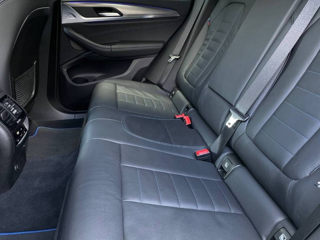 <span style="color:#004a89"> Novinka!</span>  BMW X3 ///M40i xDrive 260Kw/354k  <span style="color:#004a89"> FULL LED Adaptívne svetlomety, Panorama, Head Up…</span>