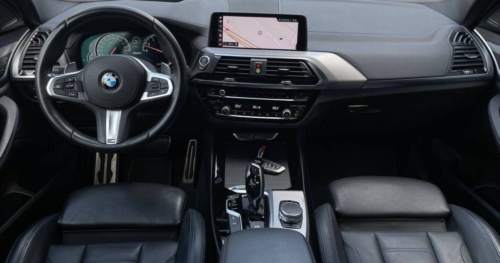 <span style="color:#004a89"> Novinka!</span>  BMW X3 ///M40i xDrive 260Kw/354k  <span style="color:#004a89"> FULL LED Adaptívne svetlomety, Panorama, Head Up…</span>