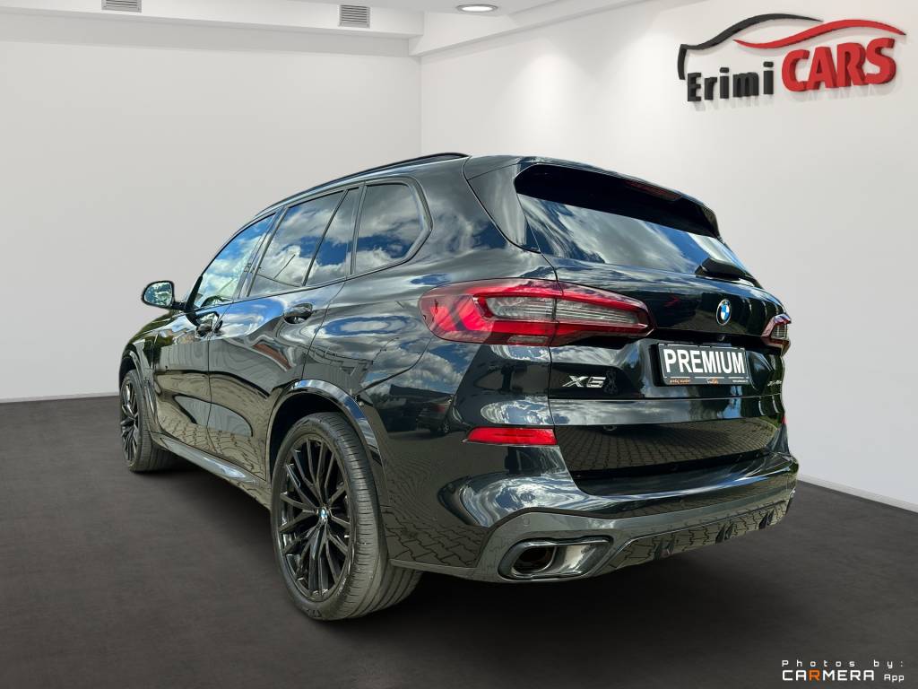 <span style="color:#004a89"> M-PACKET </span> 2020 BMW X5 45e Plug-IN Hybrid 290Kw/395k  <span style="color:#004a89"> Laserové adaptívne svetlomety, Vzduch, HEAD-UP, 360°Kamera, Harman/Kardon, R22…</span>