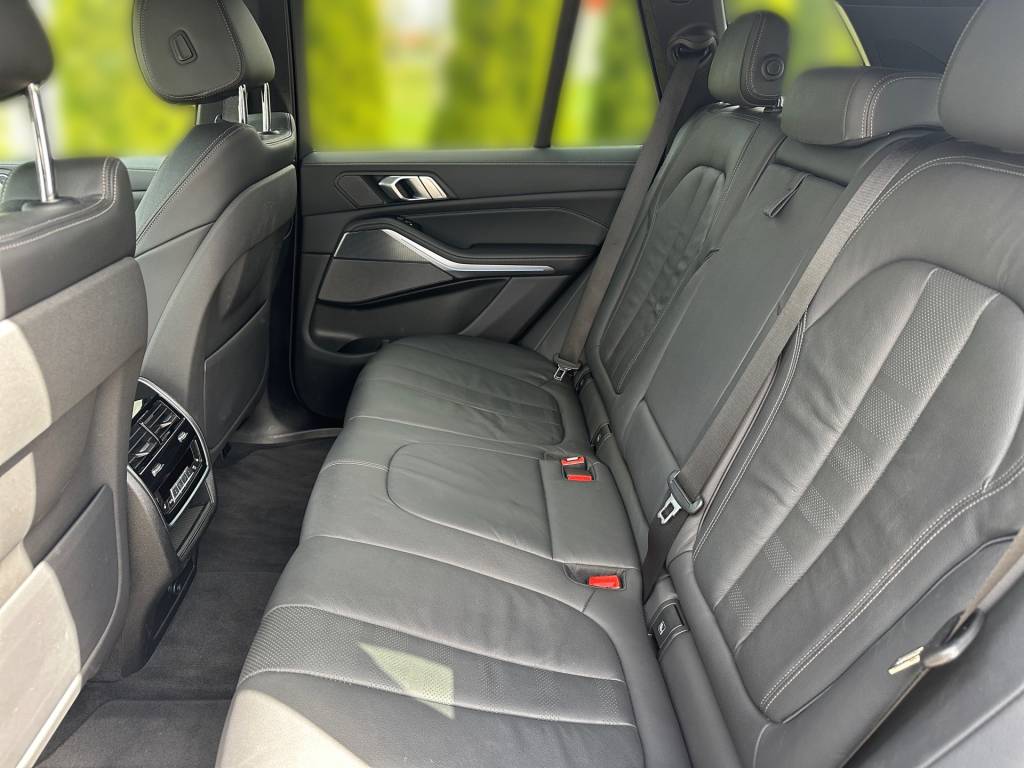 <span style="color:#004a89"> M-PACKET </span> 2020 BMW X5 45e Plug-IN Hybrid 290Kw/395k  <span style="color:#004a89"> Laserové adaptívne svetlomety, Vzduch, HEAD-UP, 360°Kamera, Harman/Kardon, R22…</span>
