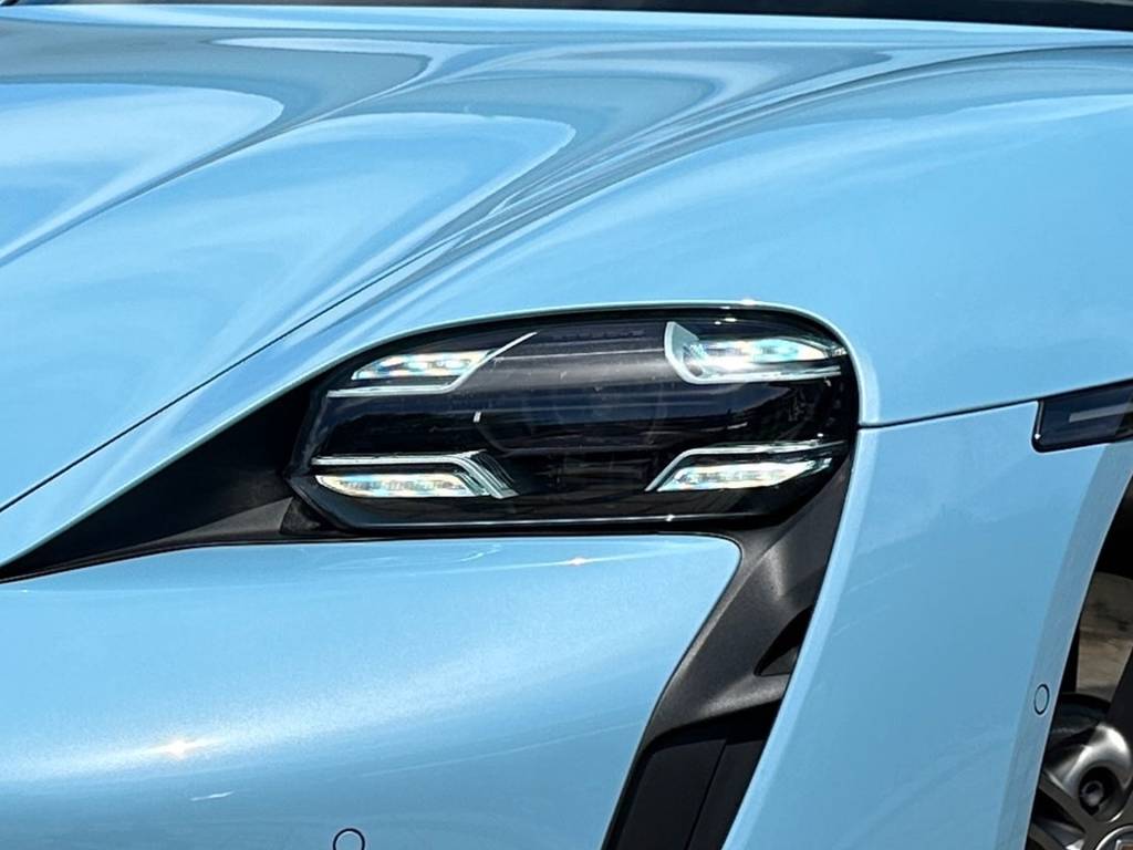 Porsche Taycan TURBO 500kW, 93.4kWh <span style="color:#004a89"> MATRIX LED, RADAR, PANORAMA, BOSE, 360°KAMERA, PSCB BRZDY R21…  </span>