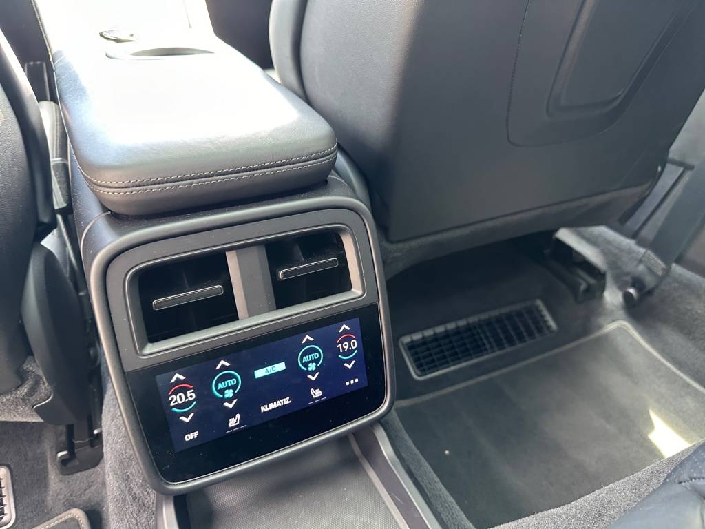 Porsche Taycan TURBO 500kW, 93.4kWh <span style="color:#004a89"> MATRIX LED, RADAR, PANORAMA, BOSE, 360°KAMERA, PSCB BRZDY R21…  </span>