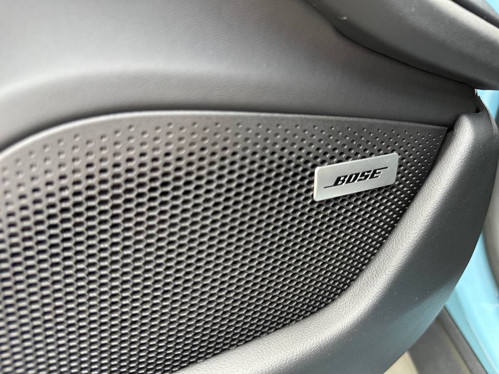 Porsche Taycan TURBO 500kW, 93.4kWh <span style="color:#004a89"> MATRIX LED, RADAR, PANORAMA, BOSE, 360°KAMERA, PSCB BRZDY R21…  </span>