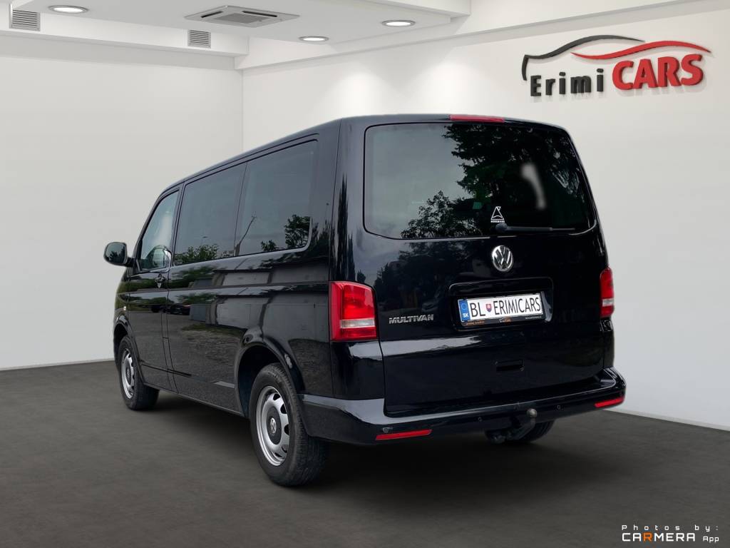 Volkswagen T5 Multivan 2.0 TDI Startline 140k <span style="color:#004a89"> Tažné zariadenie, Predhrev motora, Navigácia, Tempomat, Klimatizácia…  </span>