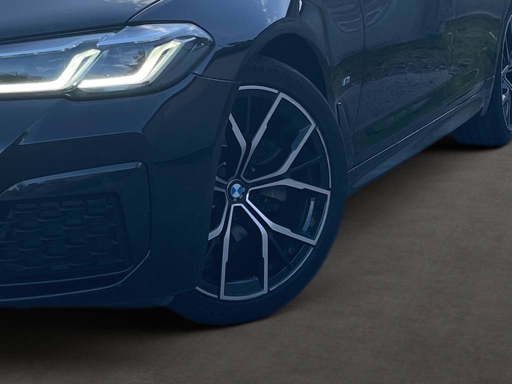 BMW Rad 5 520d mHEV ///M-PACKET  <span style="color:#004a89"> MATRIX FULL LED, VIRTUAL, KAMERA, VOZIDLO V ZÁRUKE…  </span>
