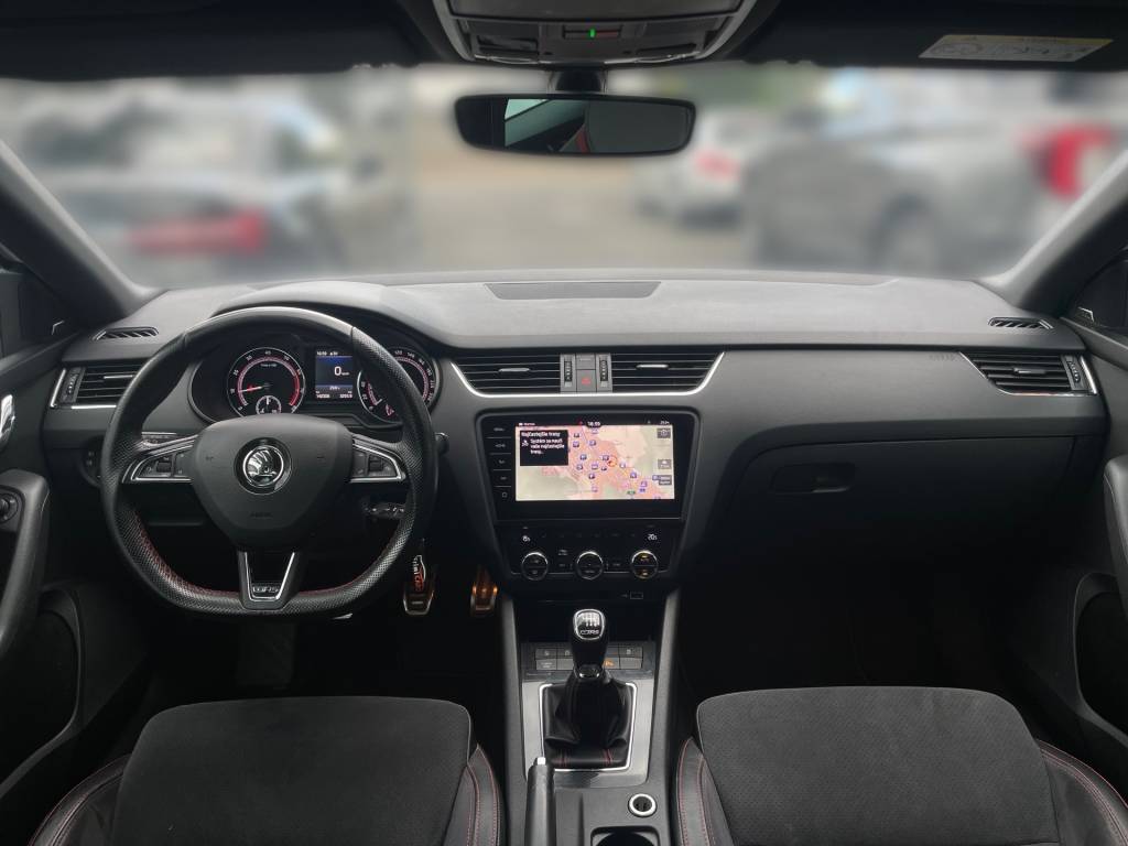 Škoda Octavia Combi V//RS 2.0 TSI 169  kW<span style="color:#004a89"> FULL LED, KAMERA,CANTON….  </span>
