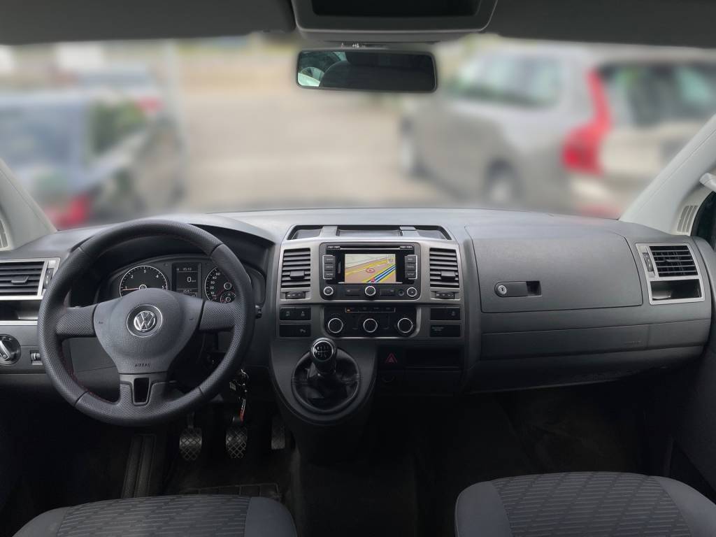 Volkswagen T5 Multivan 2.0 TDI Startline 140k <span style="color:#004a89"> Tažné zariadenie, Predhrev motora, Navigácia, Tempomat, Klimatizácia…  </span>