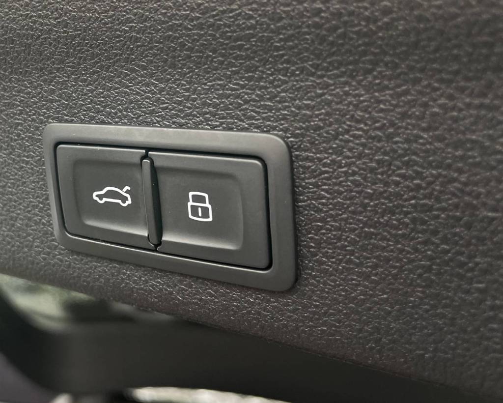 Audi A6 Allroad 50TDI V6 mHEV quattro MATRIX LED 360°3D KAMERA WEBASTO VIRTUAL RADAR tiptronic