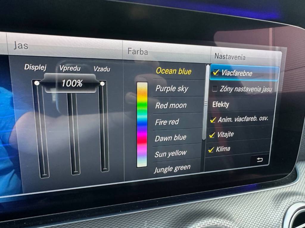 Mercedes-Benz E trieda Kombi Mercedes AMG E43 4MATIC MULTIBEAM HEAD-UP 360°KAMERA RADAR STREŠNÉ OKNO