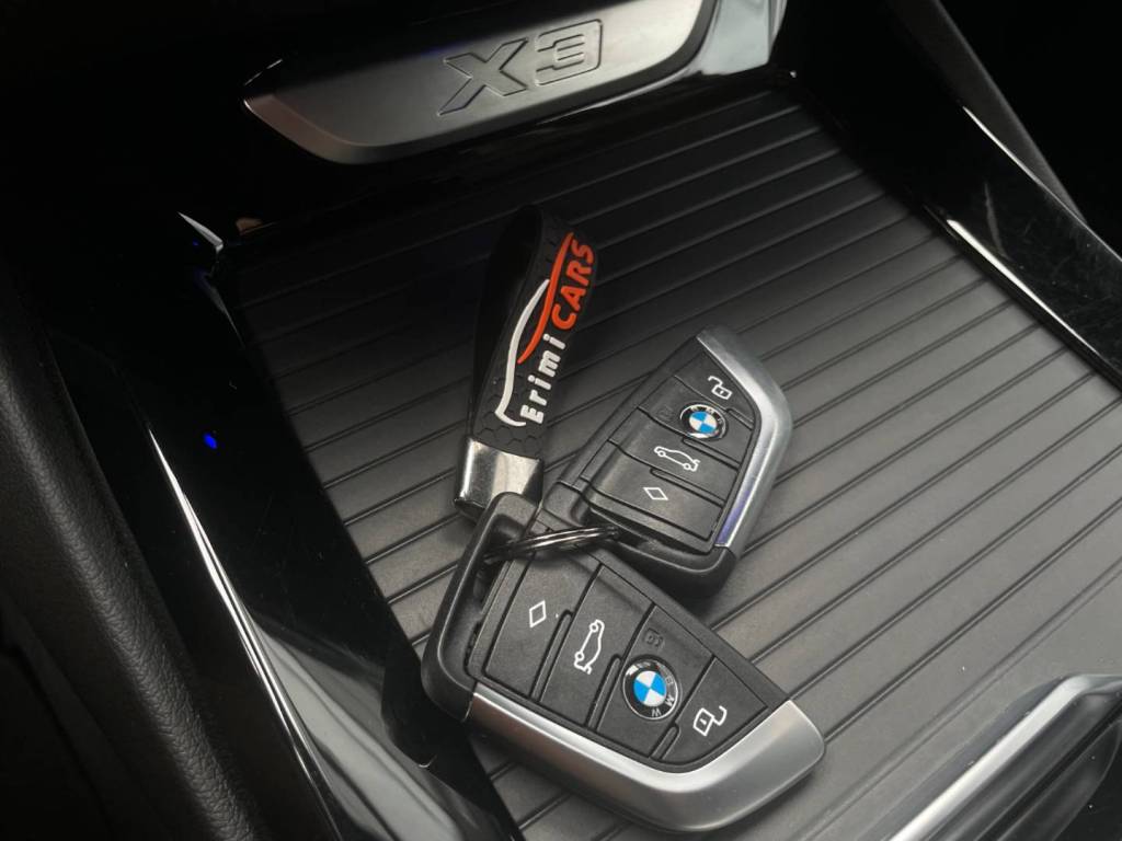 BMW xDrive20i mHEV ADAPTIV.FULL LED PANORAMA 360°3D KAMERA VIRTUAL /VOZIDLO V ZÁRUKE