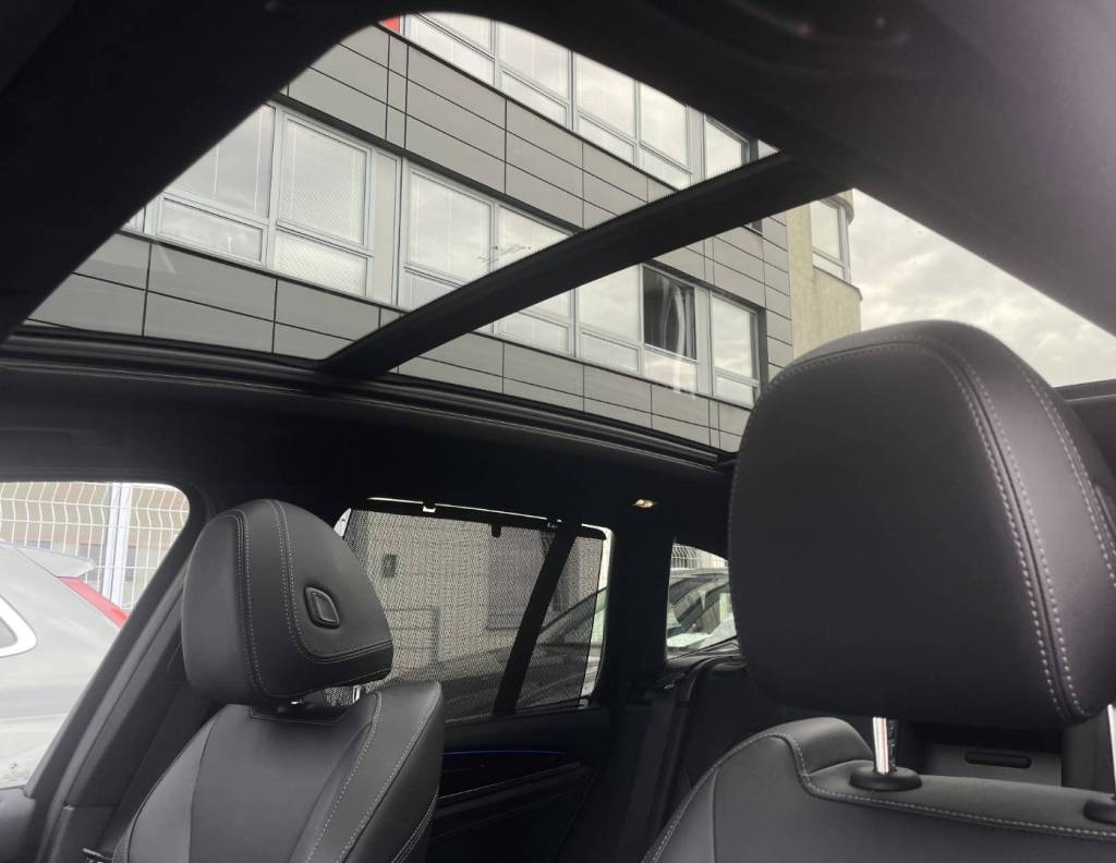 BMW xDrive20i mHEV ADAPTIV.FULL LED PANORAMA 360°3D KAMERA VIRTUAL /VOZIDLO V ZÁRUKE