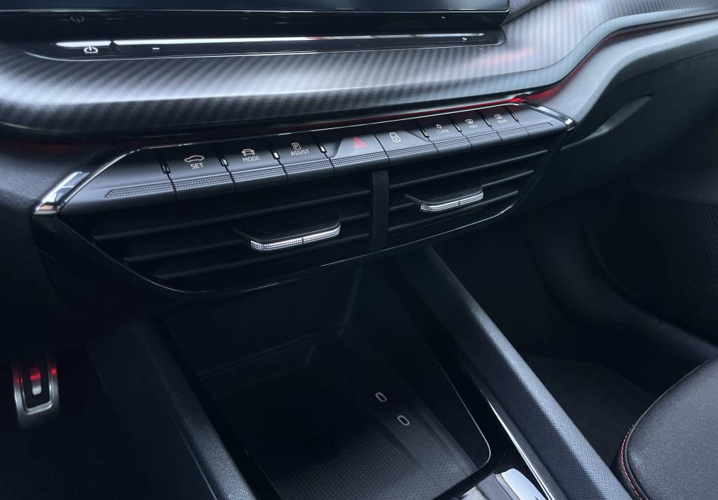 Škoda Octavia Combi V//RS 2.0 TDI MATRIX LED HEAD-UP VIRTUAL RADAR DSG