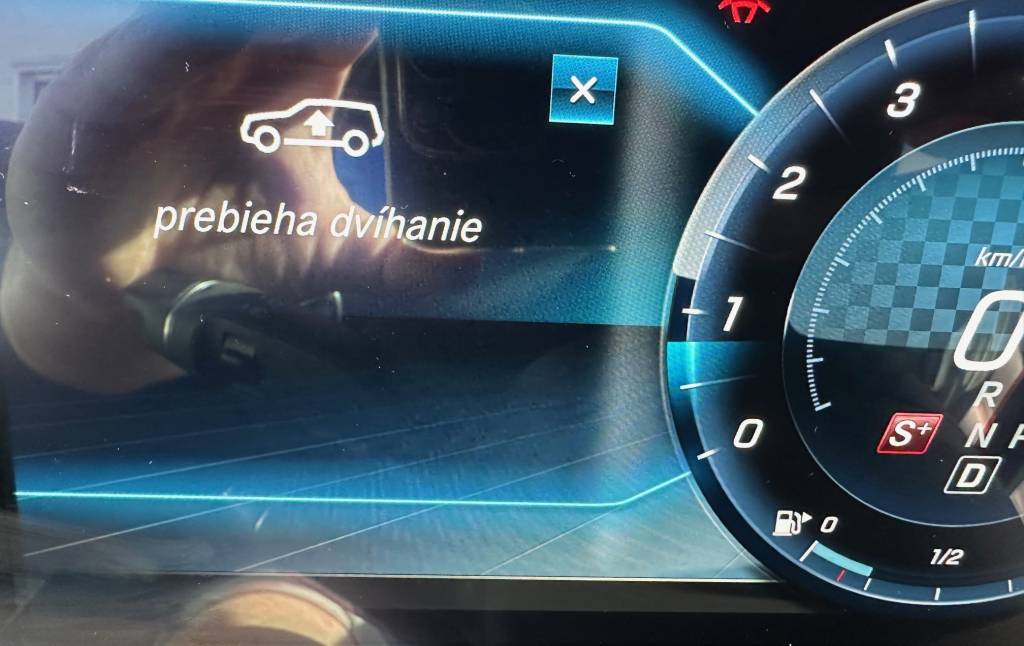 Mercedes-Benz E trieda Kombi Mercedes AMG E43 4MATIC MULTIBEAM HEAD-UP 360°KAMERA RADAR STREŠNÉ OKNO