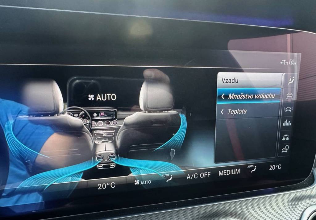 Mercedes-Benz E trieda Kombi Mercedes AMG E43 4MATIC MULTIBEAM HEAD-UP 360°KAMERA RADAR STREŠNÉ OKNO