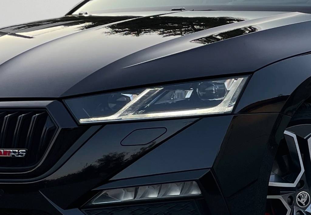 Škoda Octavia Combi V//RS 2.0 TDI MATRIX LED HEAD-UP VIRTUAL RADAR DSG