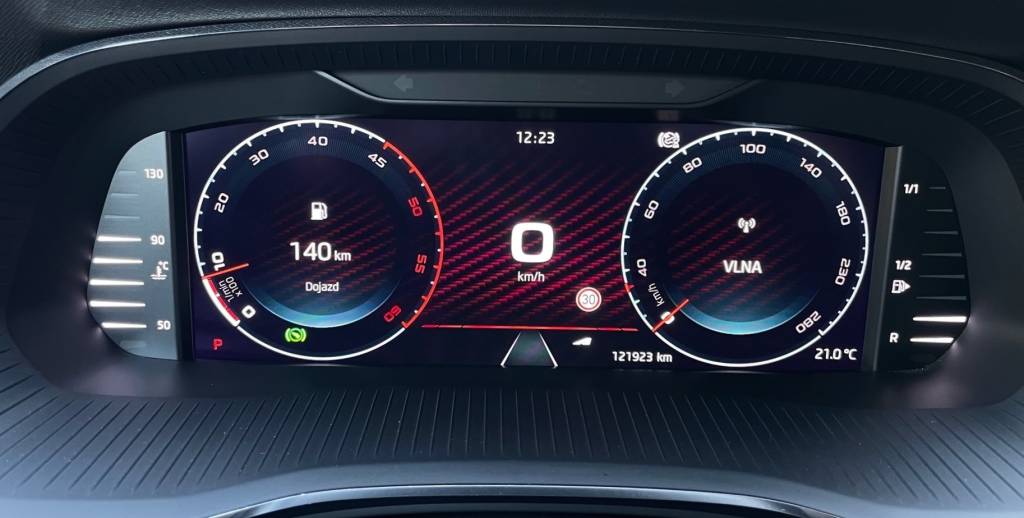Škoda Octavia Combi V//RS 2.0 TDI MATRIX LED HEAD-UP VIRTUAL RADAR DSG