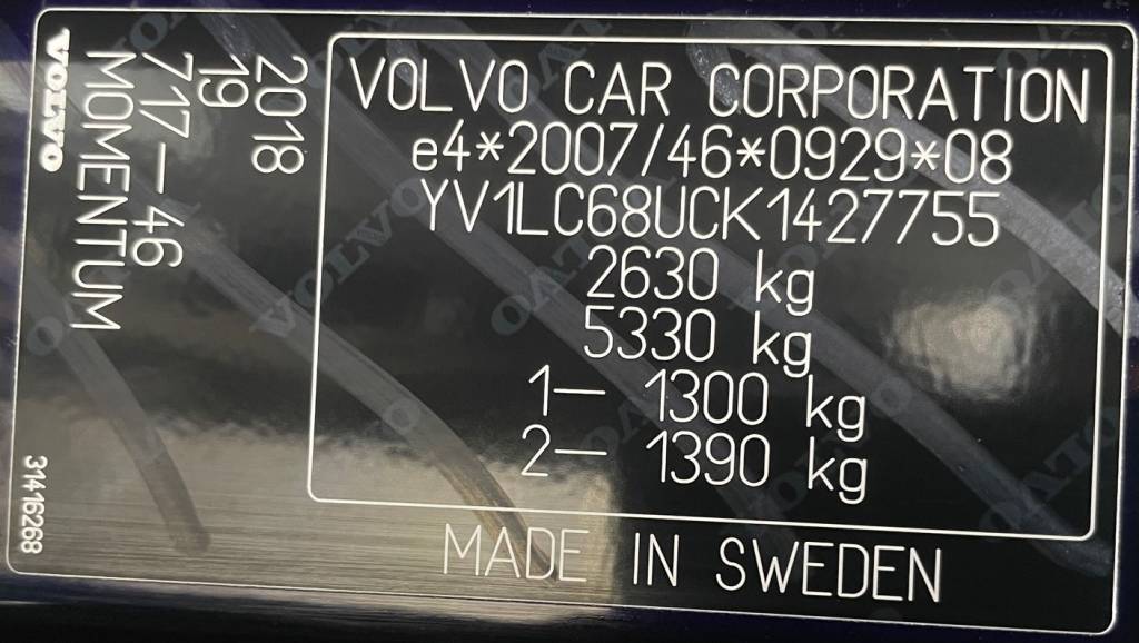 Volvo XC90 D5 235k AWD ADAPTIV. MATRIX FULL LED KAMERA VIRTUAL ŤAŽNÉ Momentum Pro A/T