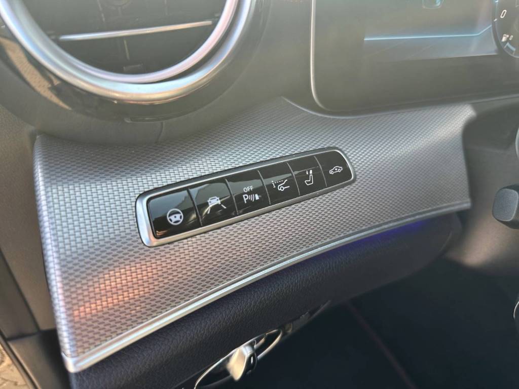 Mercedes-Benz E trieda Kombi Mercedes AMG E43 4MATIC MULTIBEAM HEAD-UP 360°KAMERA RADAR STREŠNÉ OKNO