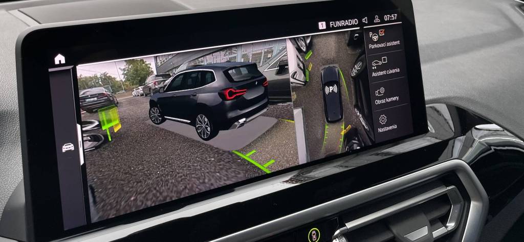 BMW xDrive20i mHEV ADAPTIV.FULL LED PANORAMA 360°3D KAMERA VIRTUAL /VOZIDLO V ZÁRUKE