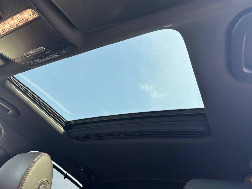 Mercedes-Benz E trieda Kombi Mercedes AMG E43 4MATIC MULTIBEAM HEAD-UP 360°KAMERA RADAR STREŠNÉ OKNO