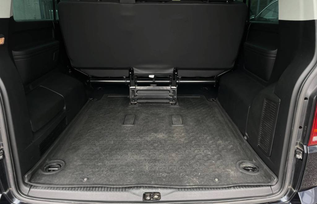 Volkswagen Caravelle T6 2.0 BiTDI 199k LR LANG FULL LED WEBASTO KAMERA RADAR 9-MIEST DSG