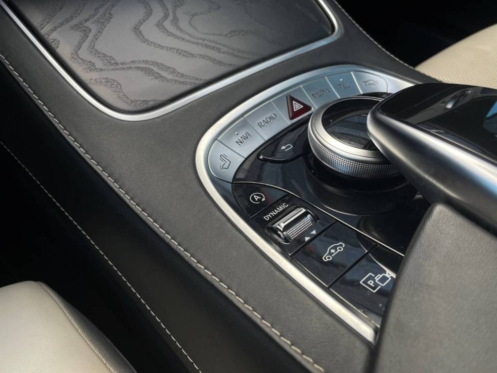 Mercedes-Benz S trieda Sedan 400d 4MATIC AMG-LINE PANORAMA HEAD-UP WEBASTO 360°KAMERA BURMESTER