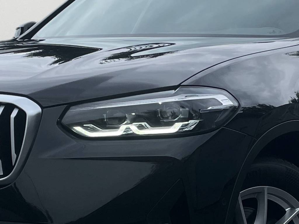 BMW xDrive20i mHEV ADAPTIV.FULL LED PANORAMA 360°3D KAMERA VIRTUAL /VOZIDLO V ZÁRUKE
