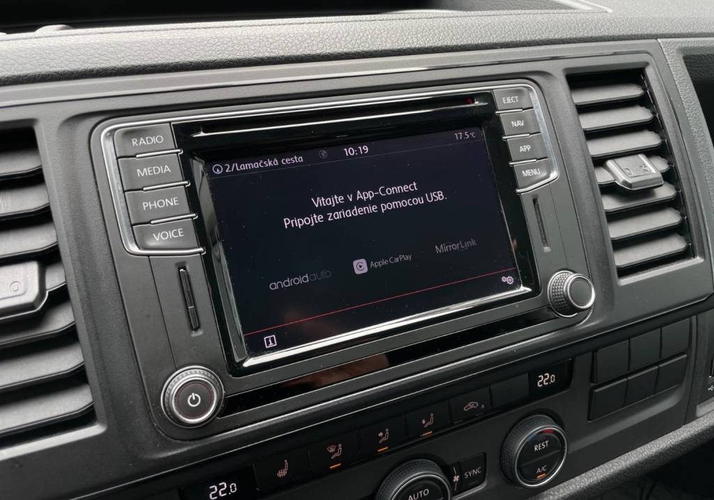 Volkswagen Caravelle T6 2.0 BiTDI 199k LR LANG FULL LED WEBASTO KAMERA RADAR 9-MIEST DSG