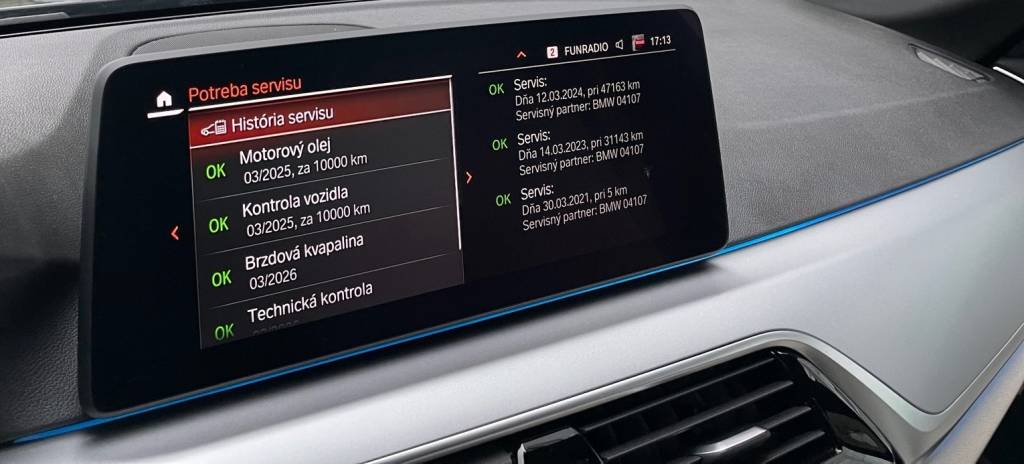 BMW Rad 5 Touring 530e PHEV MATRIX LED PANORAMA 360°3D KAMERA HARMAN/KARDON WEBASTO A/T