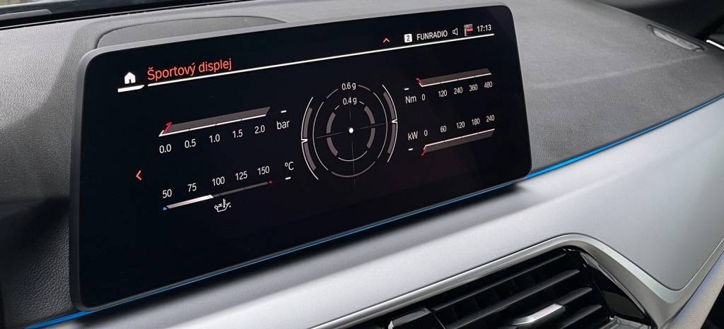 BMW Rad 5 Touring 530e PHEV MATRIX LED PANORAMA 360°3D KAMERA HARMAN/KARDON WEBASTO A/T