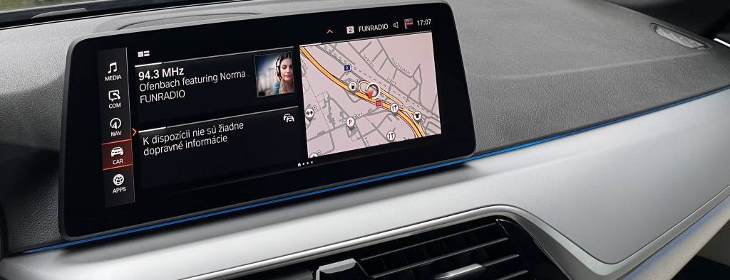 BMW Rad 5 Touring 530e PHEV MATRIX LED PANORAMA 360°3D KAMERA HARMAN/KARDON WEBASTO A/T