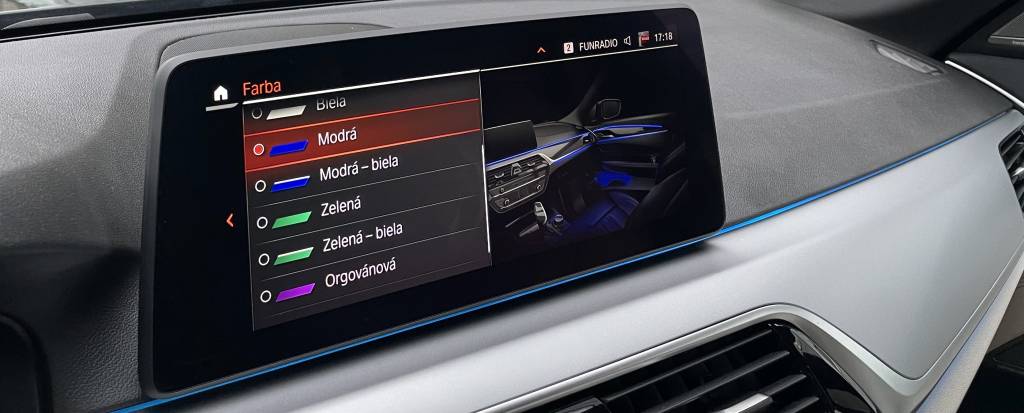 BMW Rad 5 Touring 530e PHEV MATRIX LED PANORAMA 360°3D KAMERA HARMAN/KARDON WEBASTO A/T
