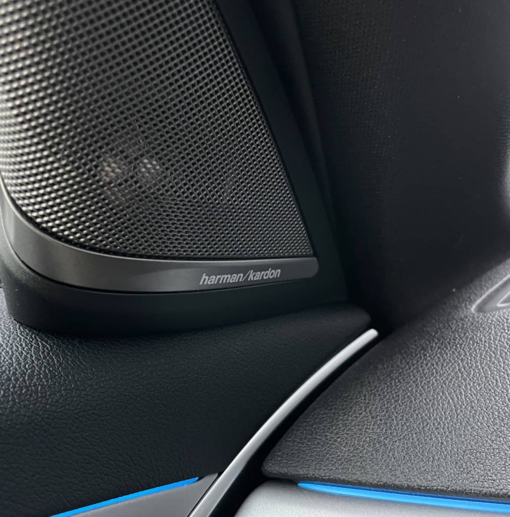 BMW Rad 5 Touring 530e PHEV MATRIX LED PANORAMA 360°3D KAMERA HARMAN/KARDON WEBASTO A/T