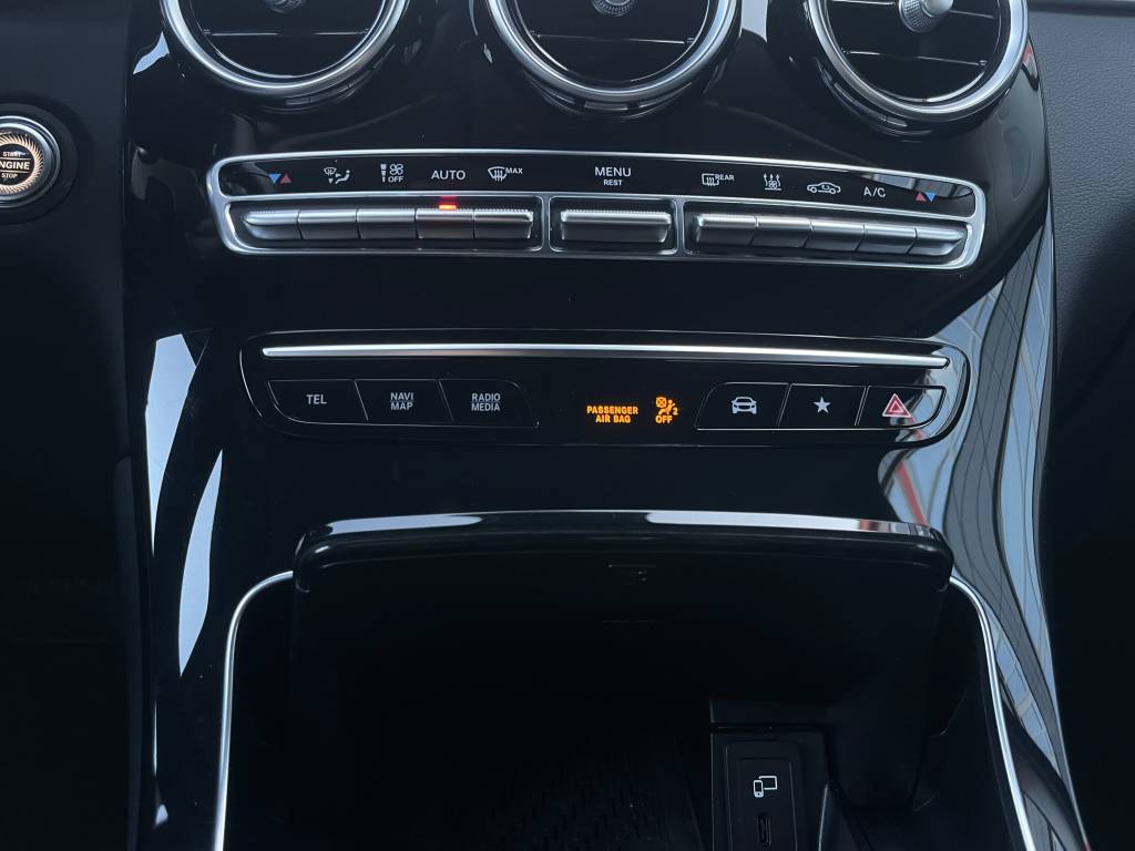 Mercedes-Benz GLC SUV 300De 4MATIC Plug-IN Hybrid VIRTUAL WEBASTO BURMESTER FULL LED A/T